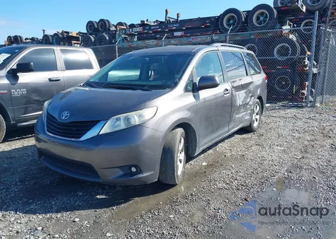 2013 Toyota Sienna Le V6 8 Passenger из США, поврежденный, VIN 5TDKK3DC8DS293366